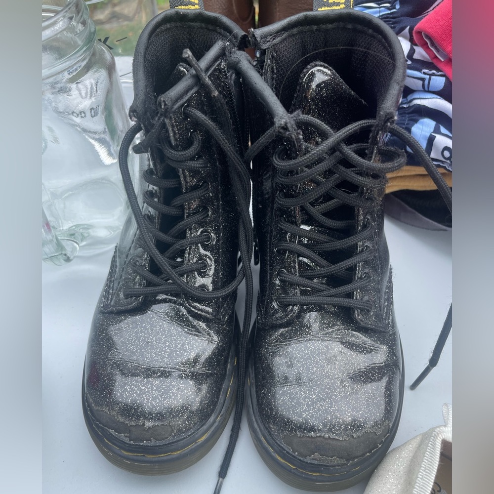 Toddler black glitter Dr.Martens